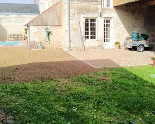 Aménagement d'allées paysager à Noyant villages