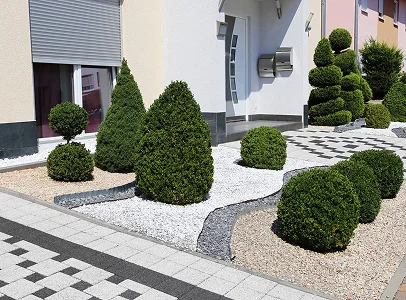 plantations à Noyant villages